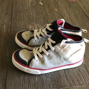 5/$20 Gymboree boys sneaker size 12